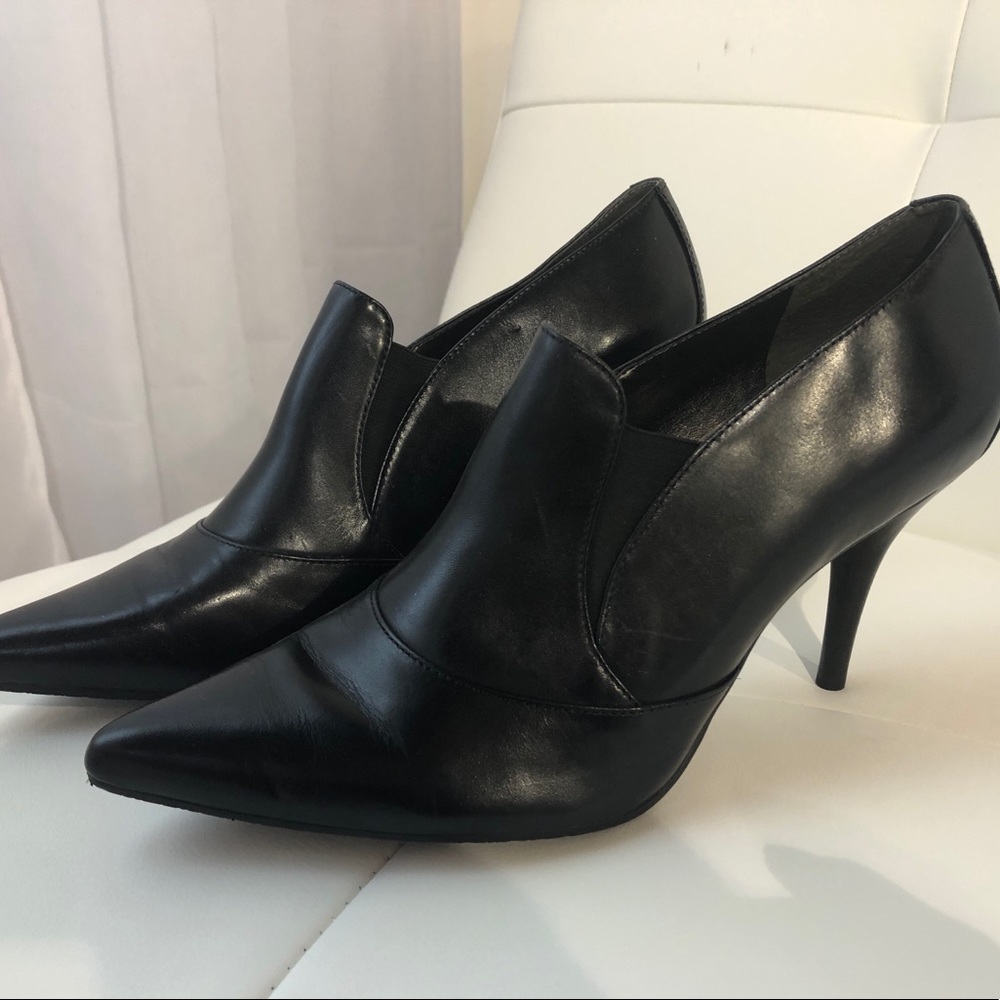 Leather Pump / Bootie - image 1